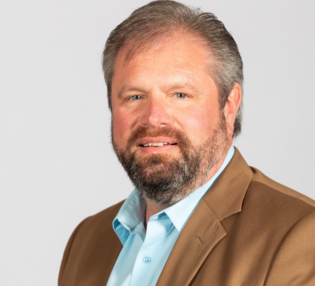 Joel Gunn headshot